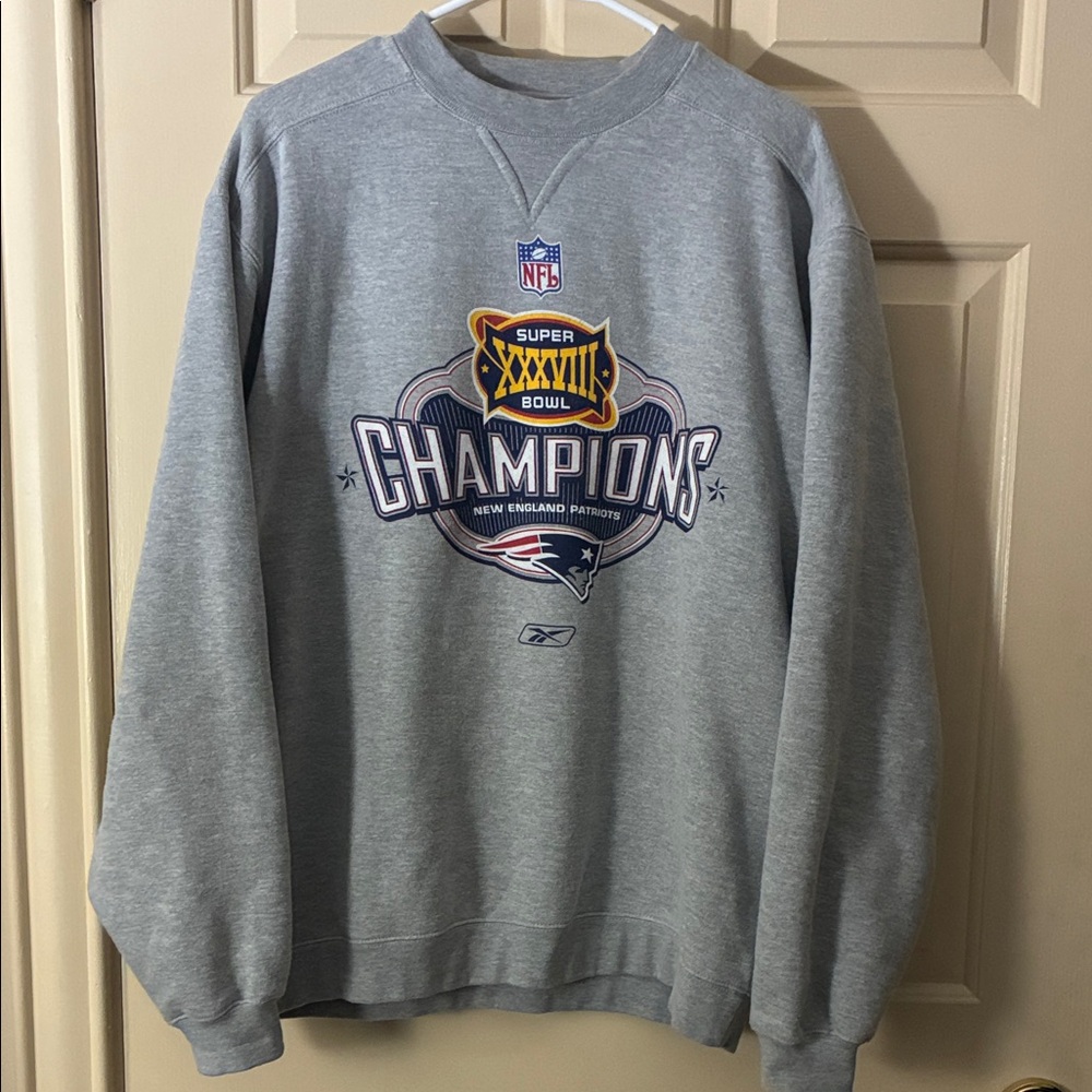 Reebok Gray Super Bowl XXXVIII Champions Crewneck Sweater